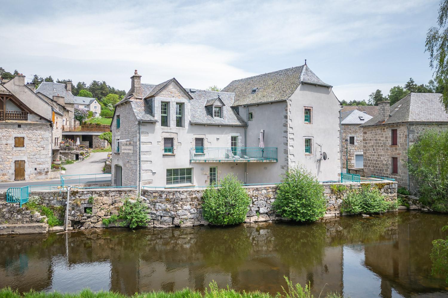 Résidence Les Rives Du Bès Saint-Juéry Extérieur photo